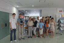 Август 2012 г. Открытие студентами, изучающими японский язык, выставки фотографий о г. Благовещенске и Амурской области в международном центре г. Ниигата (Япония)